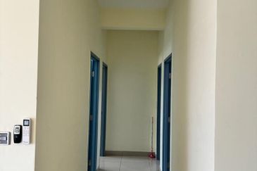 Meridin Bayvue Apartment