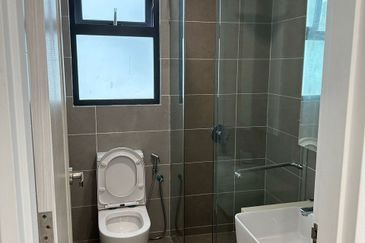 The M @ Medini Macrolink