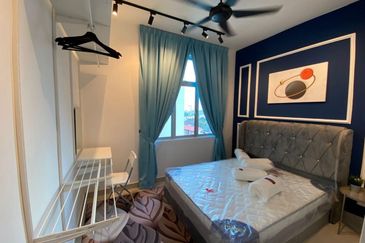 SKS Habitat Apartment, Larkin