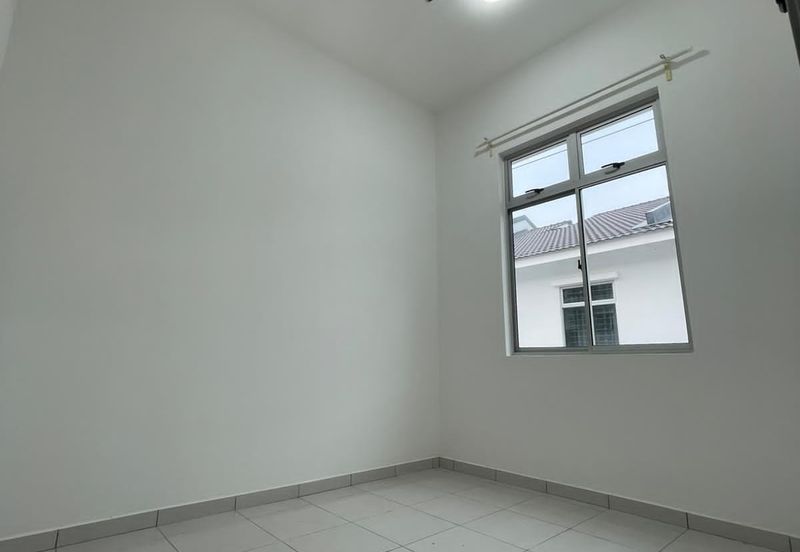 Single Storey Terrace House Jalan Bayan Kulai 