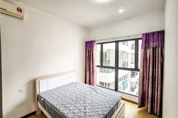 Baypoint @ Country Garden Danga Bay