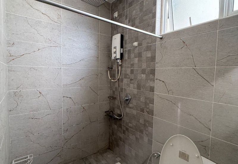 The Pinnacles (Pinnacle Tower)