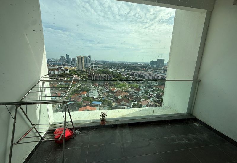 The Pinnacles (Pinnacle Tower)