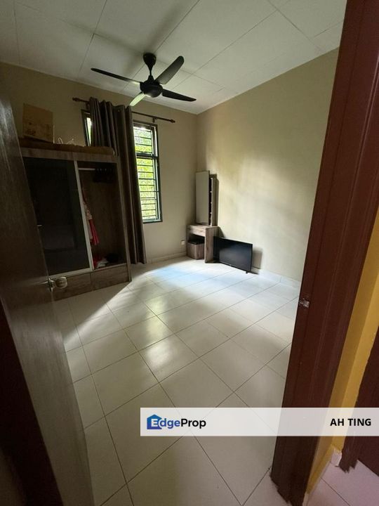 Double Storey Semi D Taman Bukit Tiram , Johor, Ulu Tiram