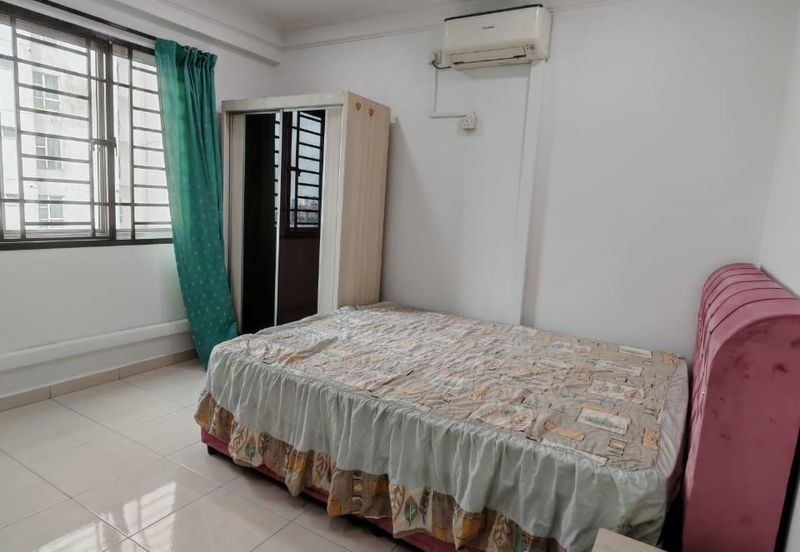 Bangunan Duta Impian (The Embassy Suites)