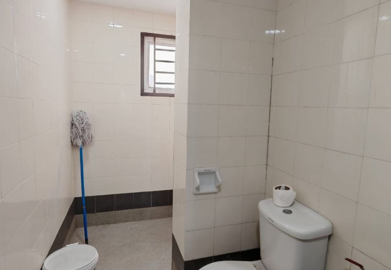 Bangunan Duta Impian (The Embassy Suites)