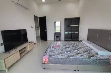 Paragon Suites @ CIQ