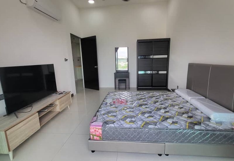 Paragon Suites @ CIQ