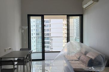 Baypoint @ Country Garden Danga Bay