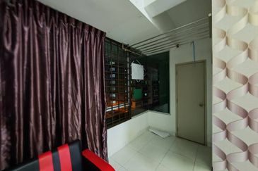 Akademik Suite @ Mount Austin