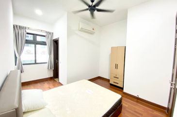 Double Storey Superlink House Estuari Garden 