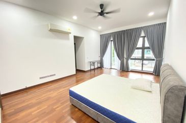 Double Storey Superlink House Estuari Garden 