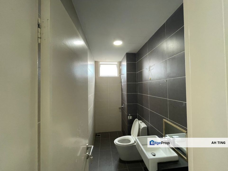 Sky Habitat Johor Bahru Near Ciq , Johor, Johor Bahru