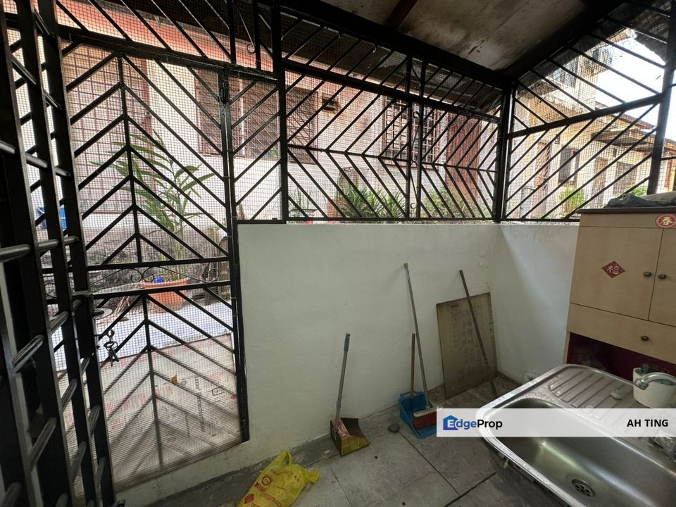 Double Storey Low Cost Taman Damai Jaya , Johor, Skudai