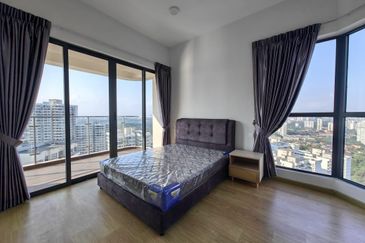 Bay Laurel @ Country Garden Danga Bay