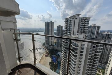 Bay Laurel @ Country Garden Danga Bay