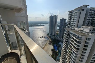 Bay Laurel @ Country Garden Danga Bay