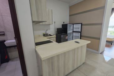 Paragon Suites @ CIQ