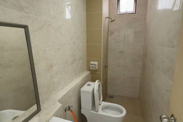 D'Summit Residences @ Kempas Utama