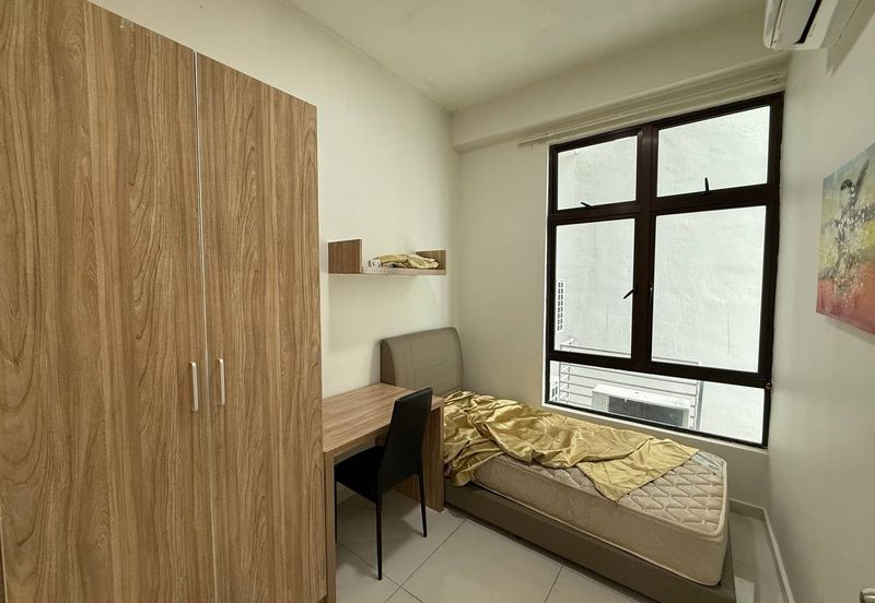 D'Summit Residences @ Kempas Utama