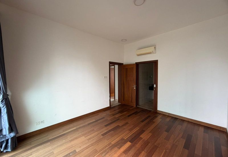 Paradiso Nuova Medini