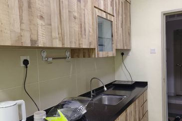 Akademik Suite @ Mount Austin