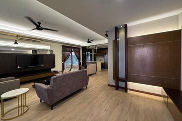 Jalan Austin Heights 1