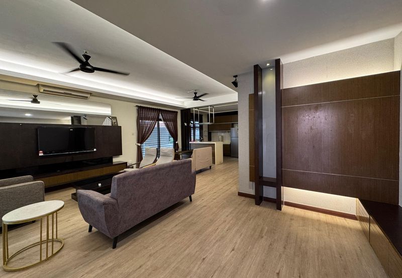 Jalan Austin Heights 1