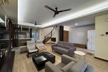 Jalan Austin Heights 1