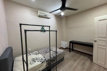 Jalan Austin Heights 1