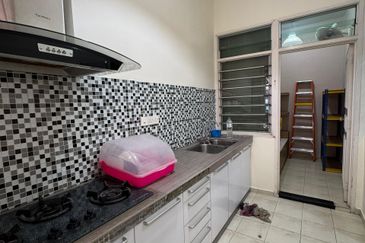 Jalan Austin Heights 1