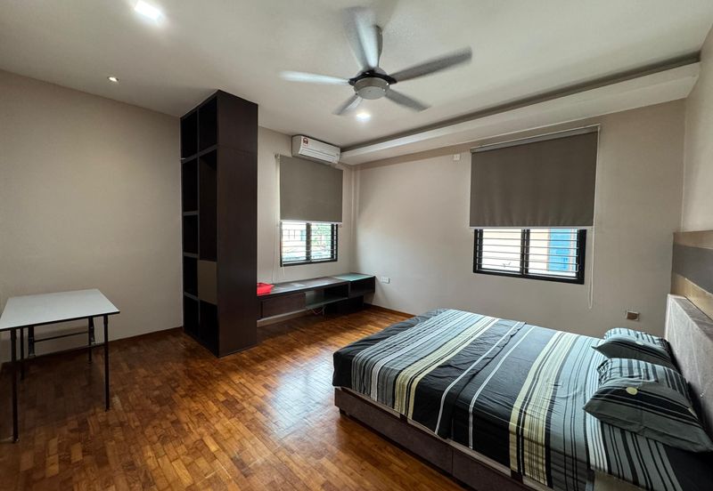 Jalan Austin Heights 1