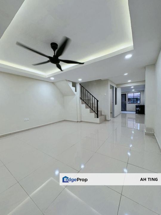 Double Storey Low Cost House Megah Ria , Johor, Masai