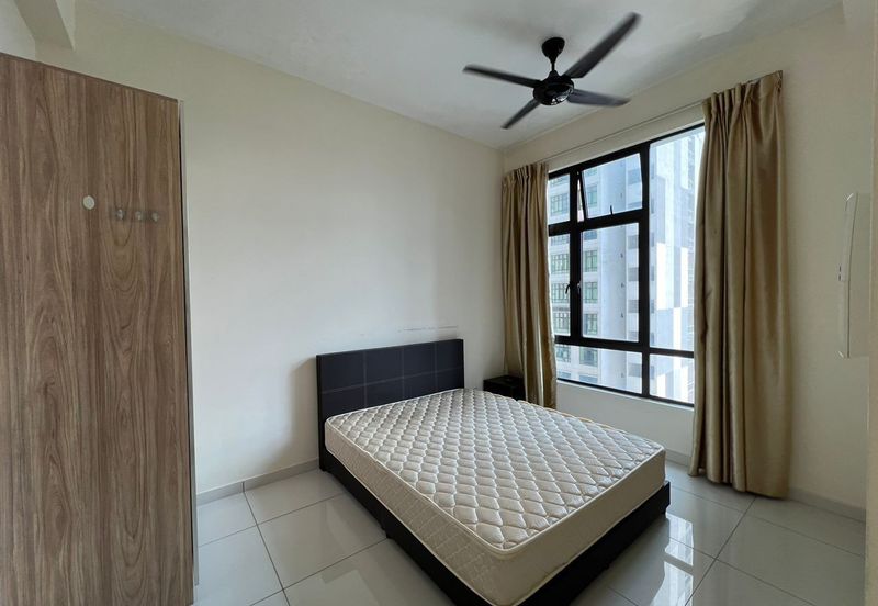 D'Summit Residences @ Kempas Utama