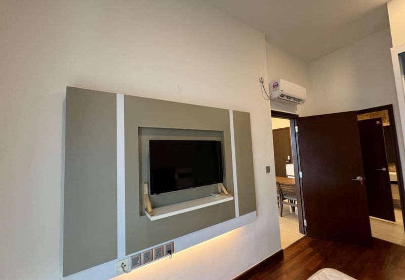 Paragon Suites @ CIQ