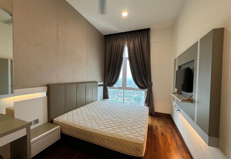 Paragon Suites @ CIQ