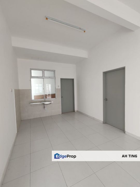 Double Storey Cluster Taman Pulai Mutiara , Johor, 