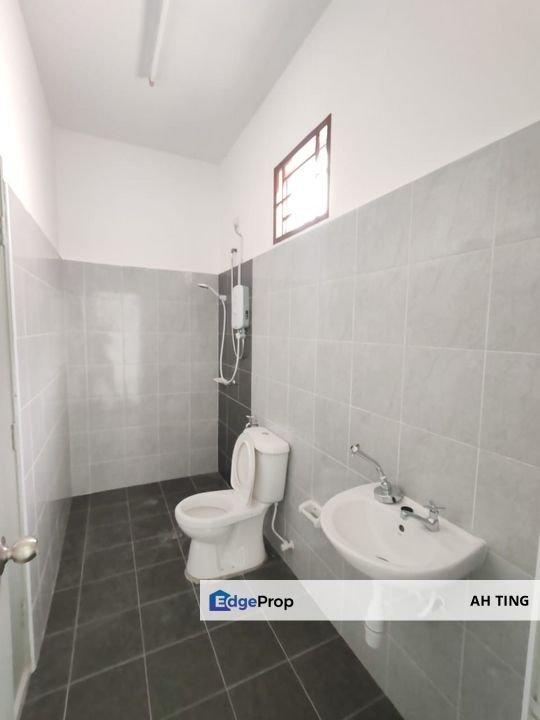 Double Storey Cluster Taman Pulai Mutiara , Johor, 