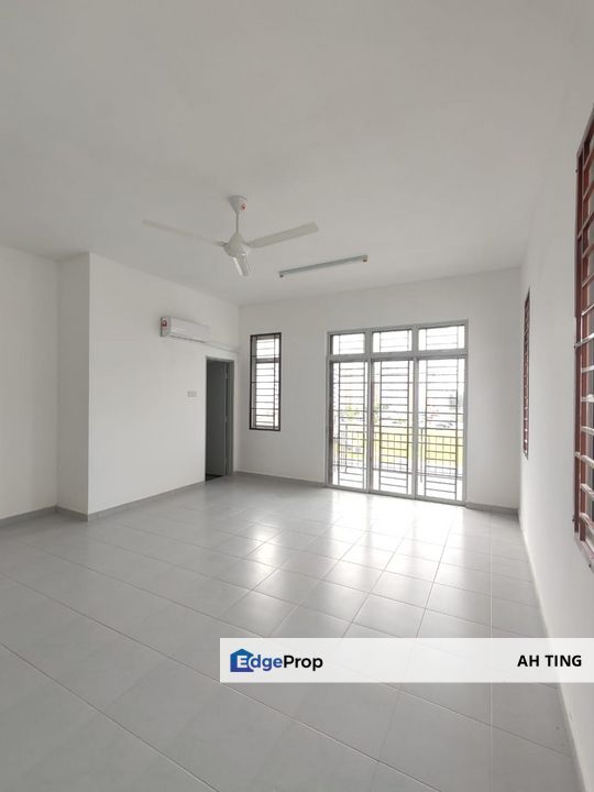 Double Storey Cluster Taman Pulai Mutiara , Johor, 