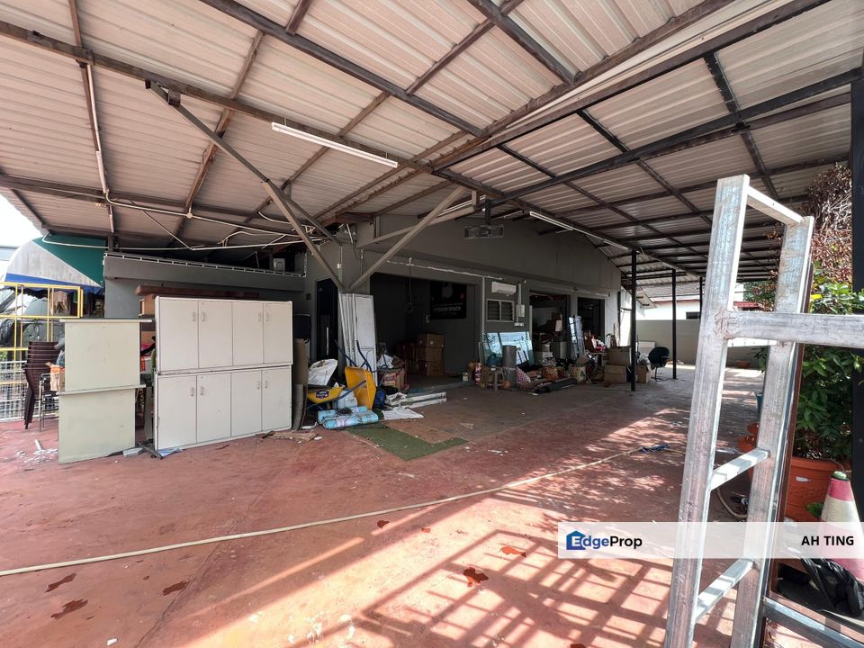 Single Storey Commercial Lot Jalan Bakar Batu , Johor, Johor Bahru