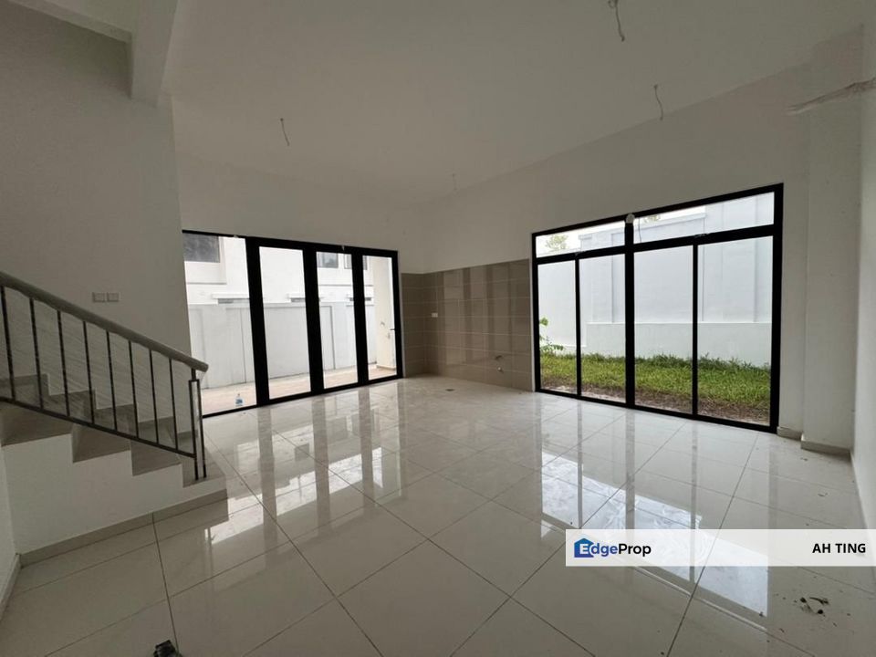 2.5 Storey Terrace House End Lot Desa Tebrau , Johor, Johor Bahru