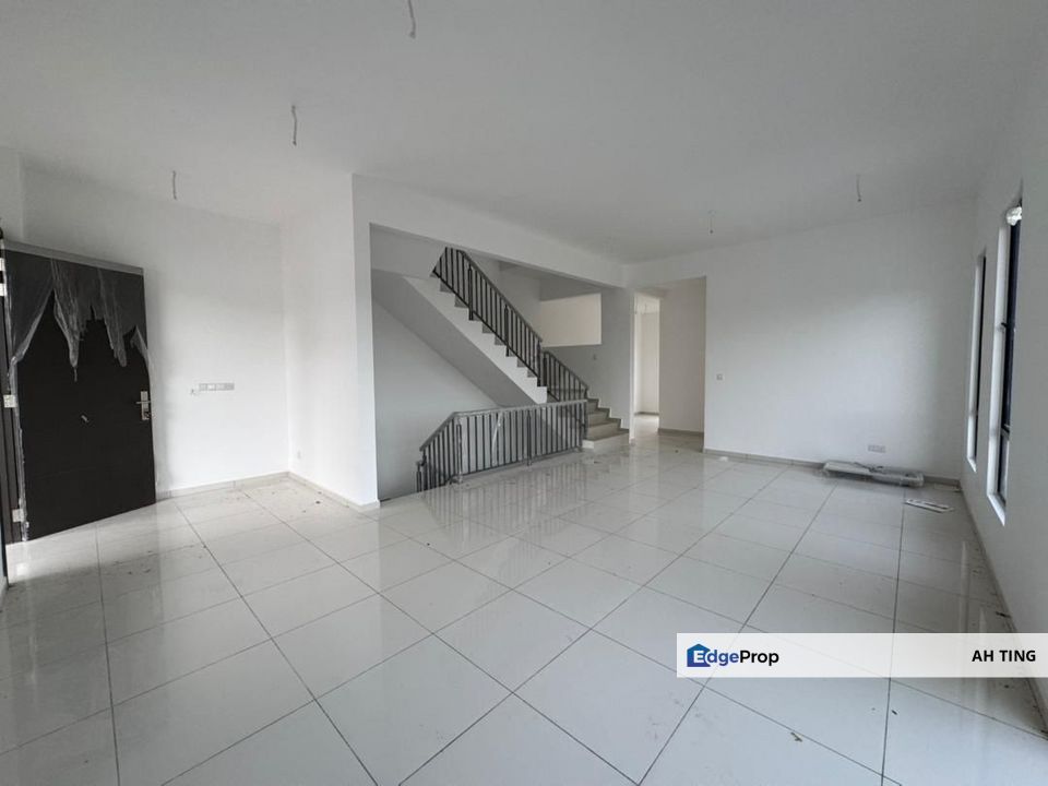 2.5 Storey Terrace House End Lot Desa Tebrau , Johor, Johor Bahru