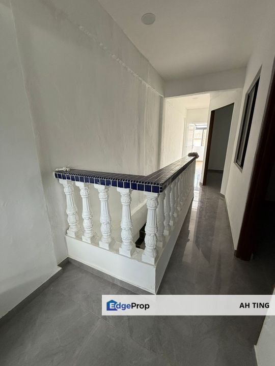 Double Storey Medium Cost Mount Austin , Johor, Johor Bahru