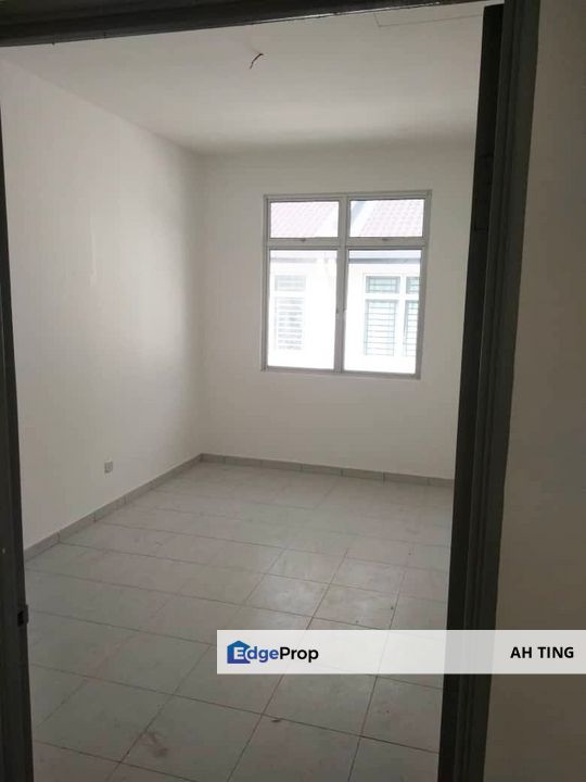 Double Storey Terrace House End Lot Pulai Mutiara , Johor, Kangkar Pulai