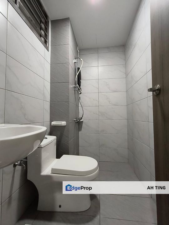 SKS Habitat Apartment Taman Larkin Perdana , Johor, Johor Bahru