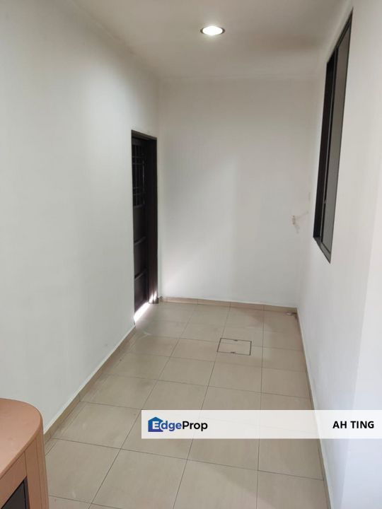 Single Storey Terrace House Taman Universiti , Johor, Skudai