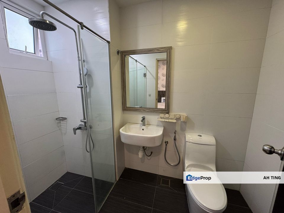 Twin Galaxy Residence Johor Bahru Near Ciq , Johor, Johor Bahru