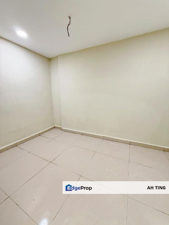 Low Cost Double Storey House Bandar Seri Alam , Johor, Masai