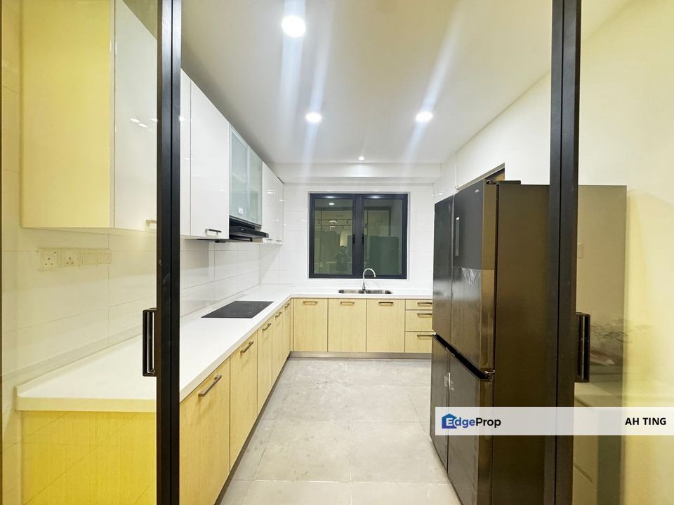 Molek Pine 4 Taman Molek , Johor, Johor Bahru