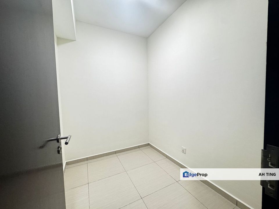 Molek Pine 4 Taman Molek , Johor, Johor Bahru